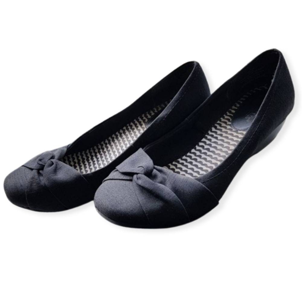 2/$35   Seychelles Wedge